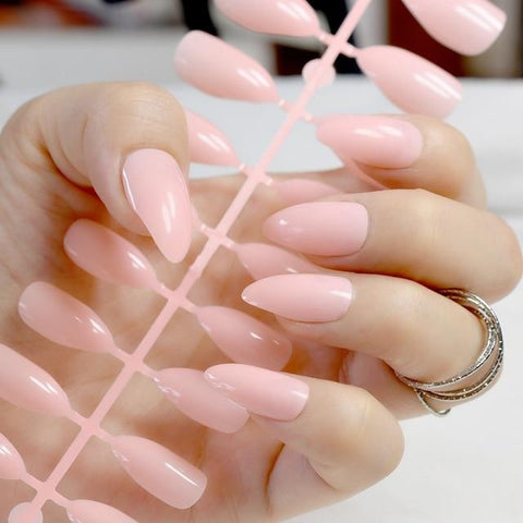 24pcs/kit Stiletto Shiny Fake Nails White Pointed Fake Nails Easily Decorate Your Fingers Candy White Surface 15P
