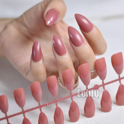 Dusty Cedar Fashion Stiletto False Nails Pointed Sharp Candy Red Fake Nails for daily wear On the Nail Tree 24pcs